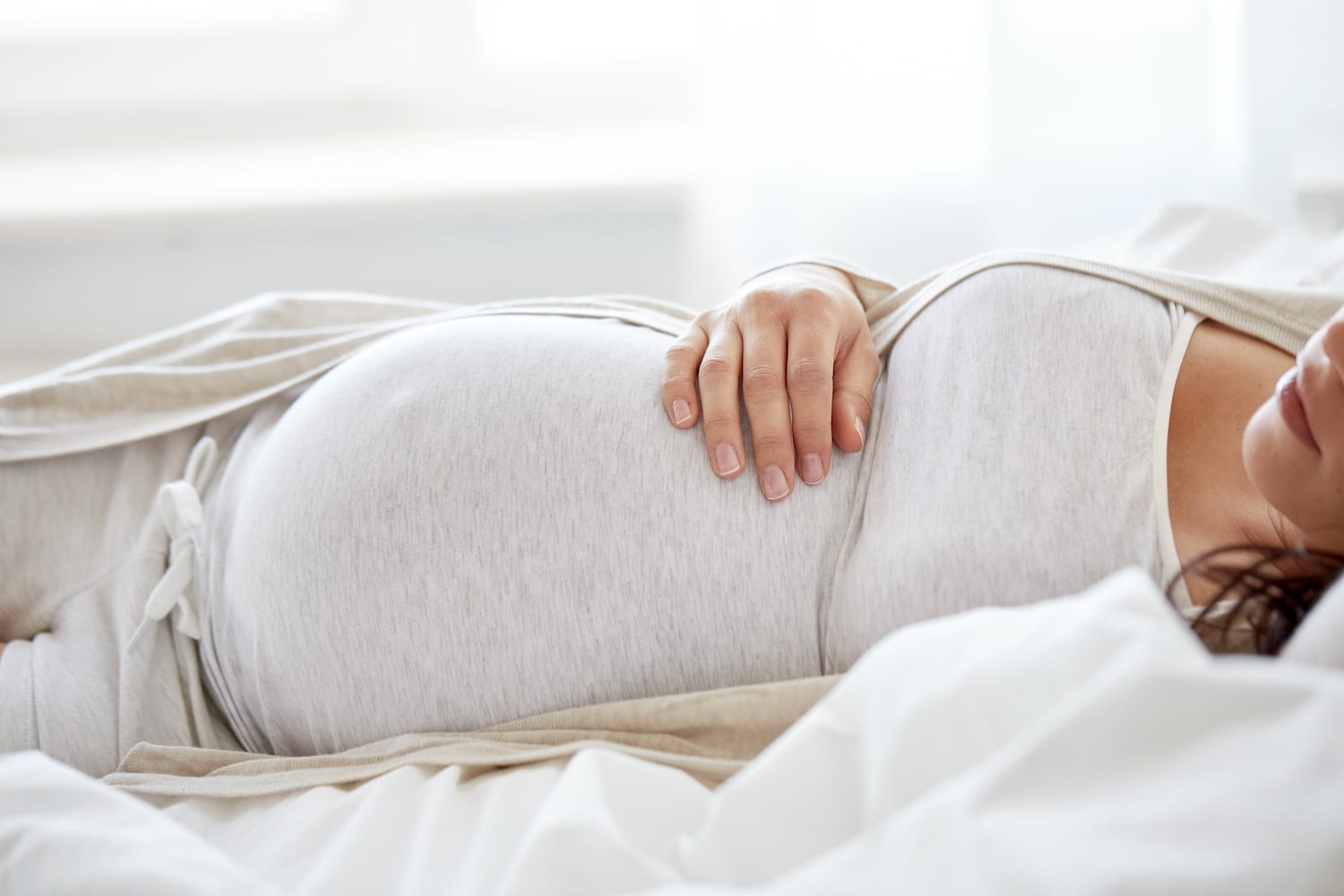 10 Tips on Surviving the First Trimester - Sleeping Should Be Easy