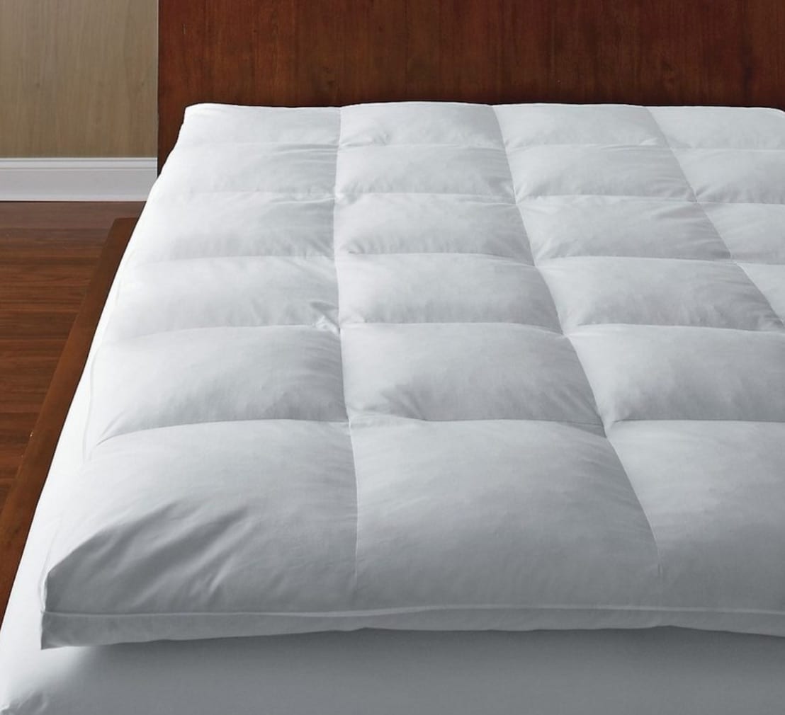 Best Feather Mattress Bed Toppers Of 2022 Sleep Foundation   The Company Store Legends Hotel Down Featherbed 