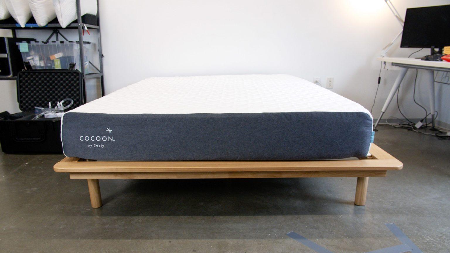 cocoon chill mattress protector