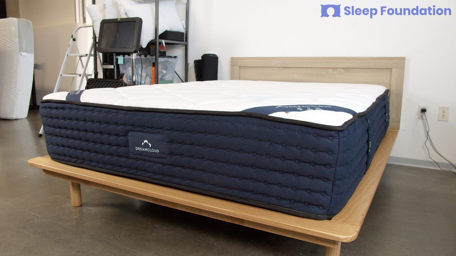 best mattress for side sleepers under 130 lbs