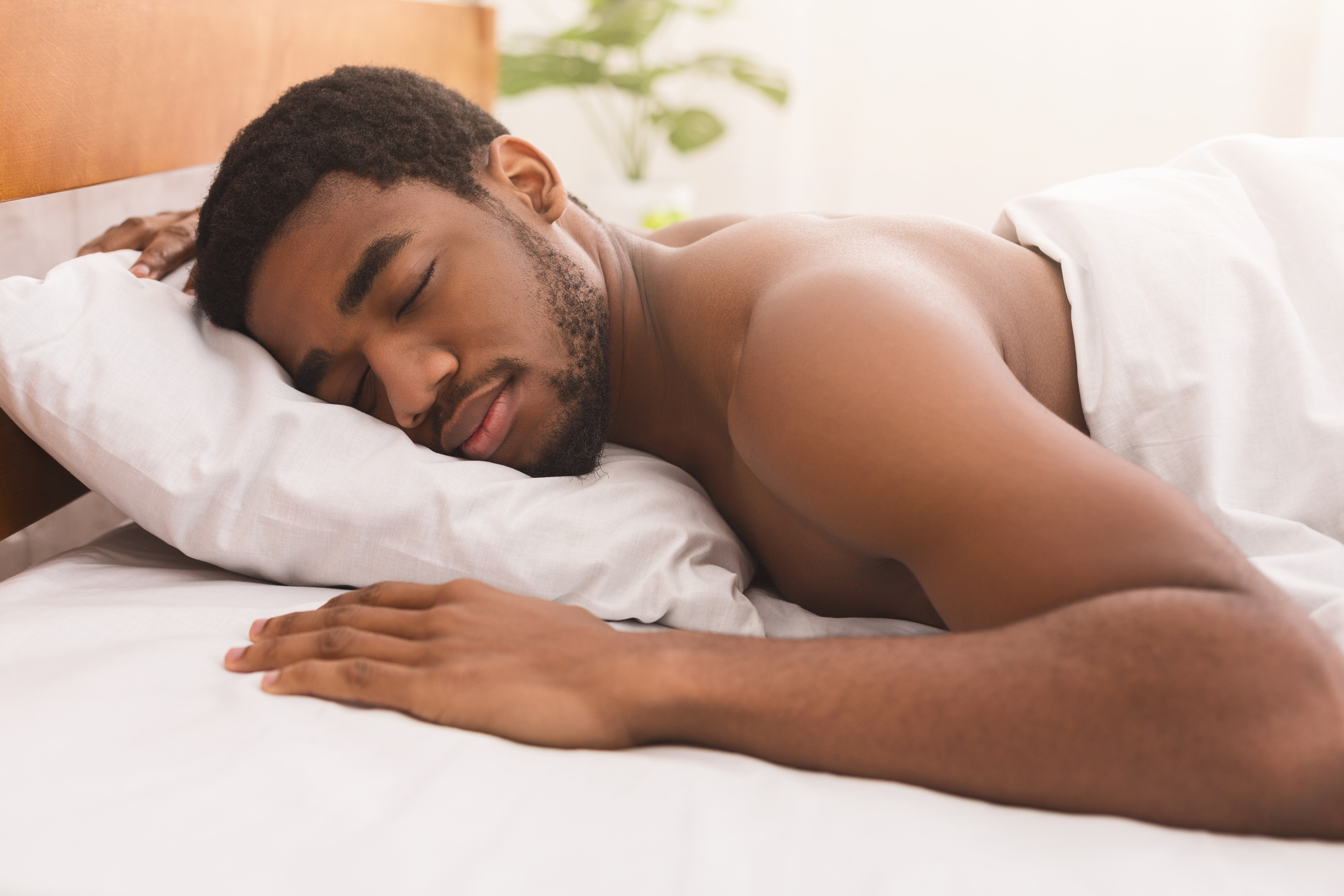 Xxxx Mom One Son Sleeping - Is Sleeping Naked Better for Your Health? | Sleep Foundation