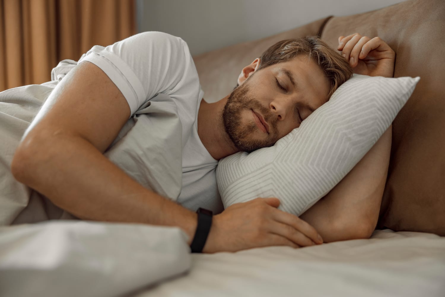 Sleeping with big b👀bs🙄 always having to adjust them because it