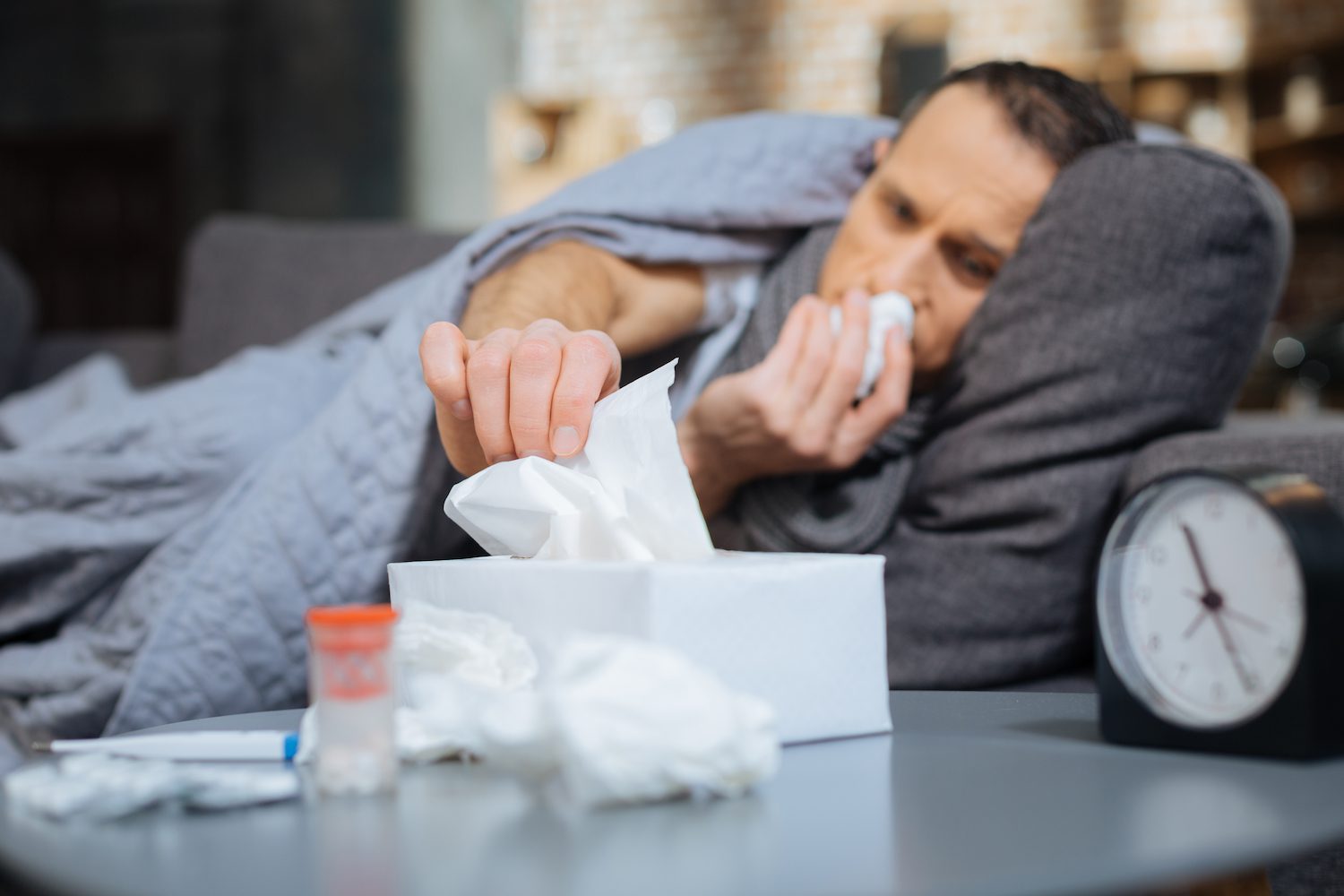https://www.sleepfoundation.org/wp-content/uploads/2021/09/How-to-Sleep-With-a-Cough-or-a-Cold.jpg