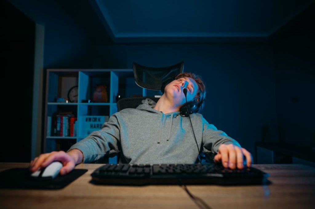 Apple's Night Shift tool does NOT help you sleep, says study